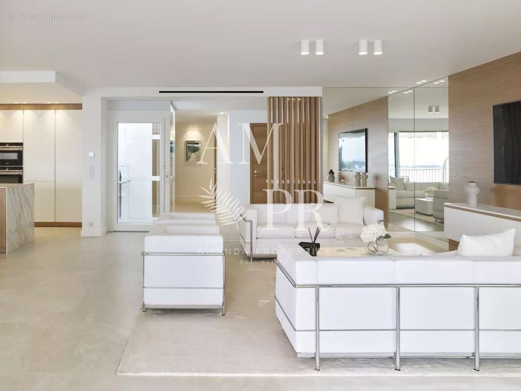 Cannes Californie - Toit terrasse  de 143 m2 - Solarium de 145m2  Vue mer panoramique - photo 5