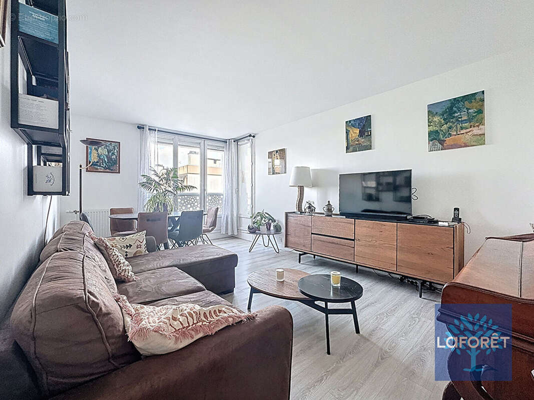 Appartement à CHILLY-MAZARIN