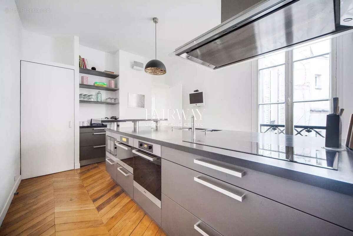 Appartement à PARIS-9E
