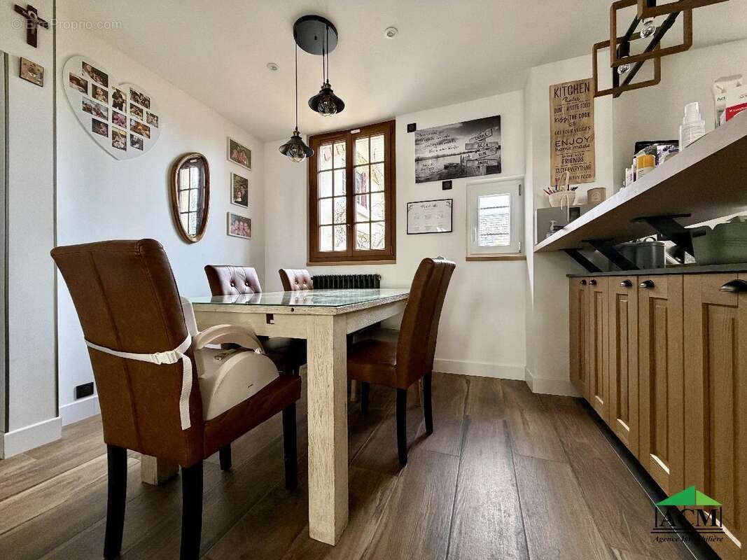 Maison à MERY-SUR-OISE