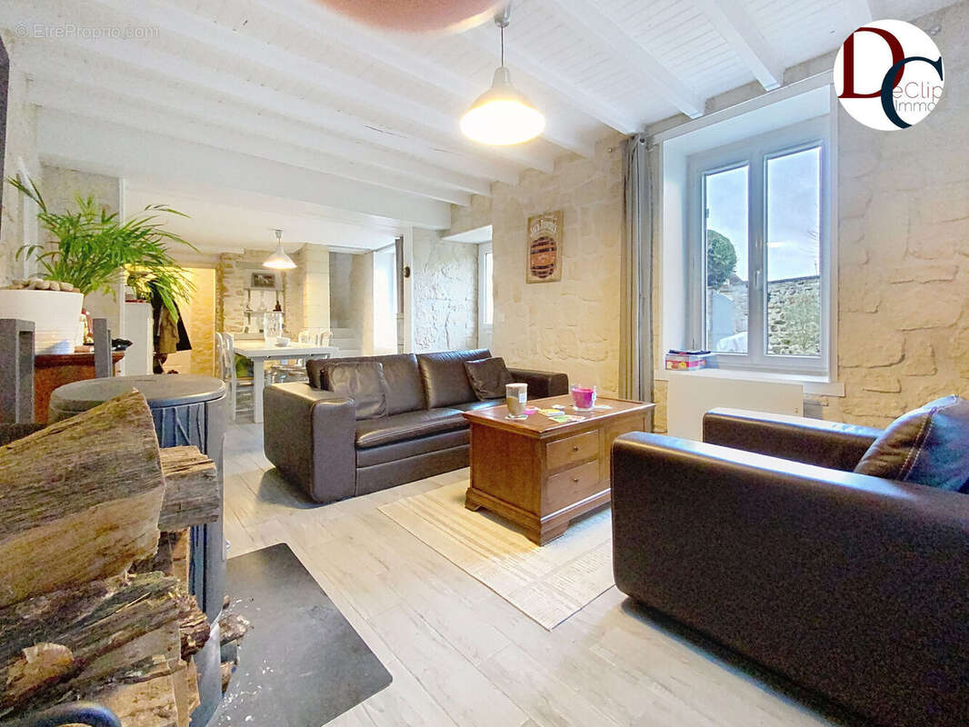 Photo 2 - Maison à SENLIS