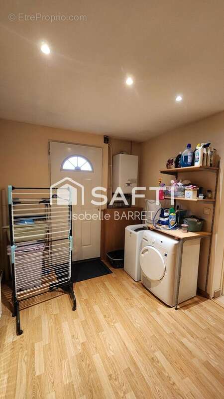 Photo 9 - Maison à DECINES-CHARPIEU