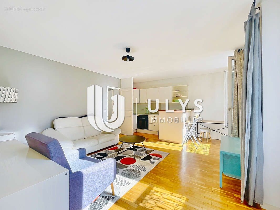 Appartement à PARIS-11E