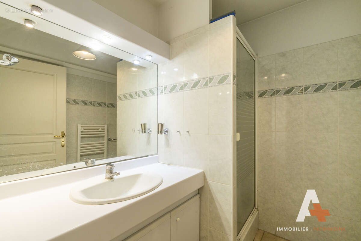 Appartement à MARSEILLE-9E