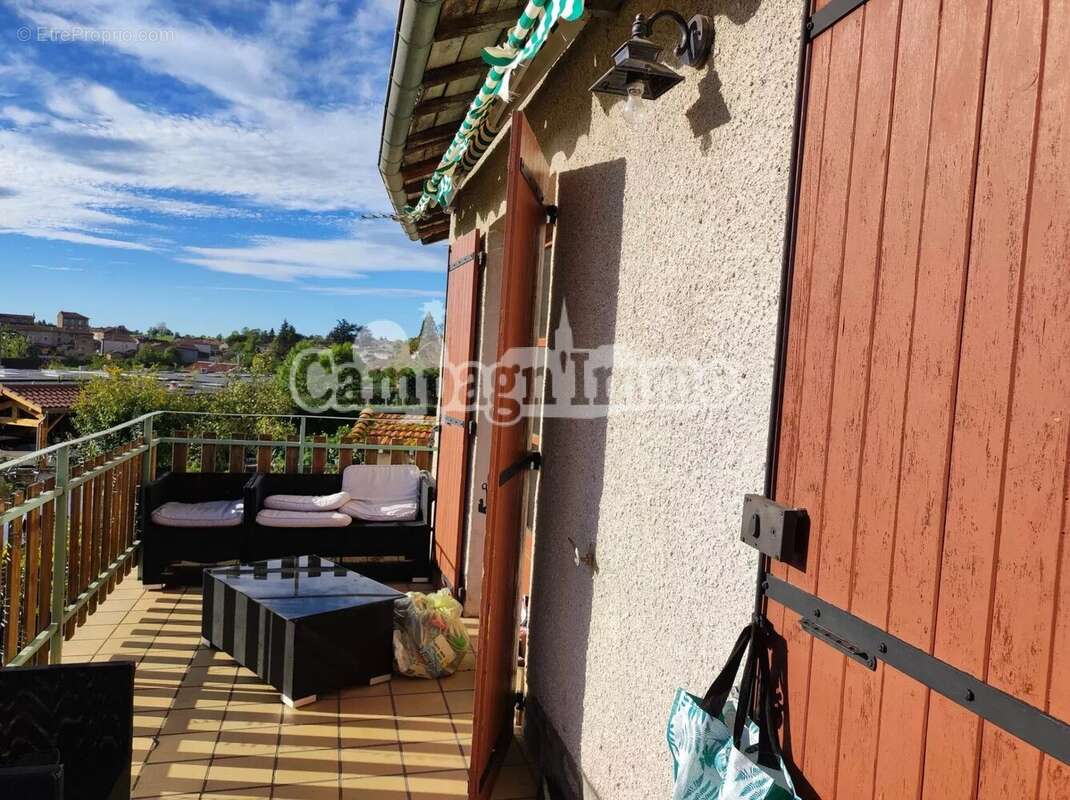 Maison à HAUTE-RIVOIRE