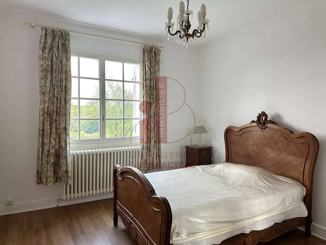 Maison à SAINT-MARTIN-EN-BIERE