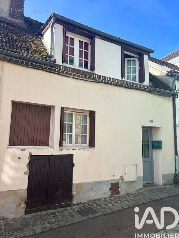 Photo 1 - Maison à JOIGNY