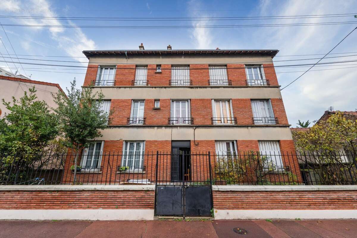 Appartement à LA COURNEUVE