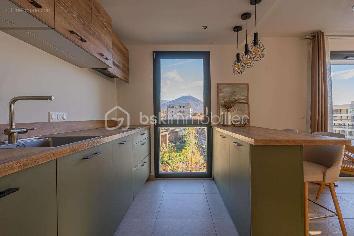 Appartement à PRINGY