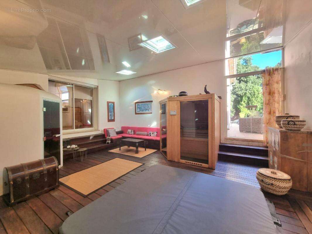 Maison à BOISSET-ET-GAUJAC