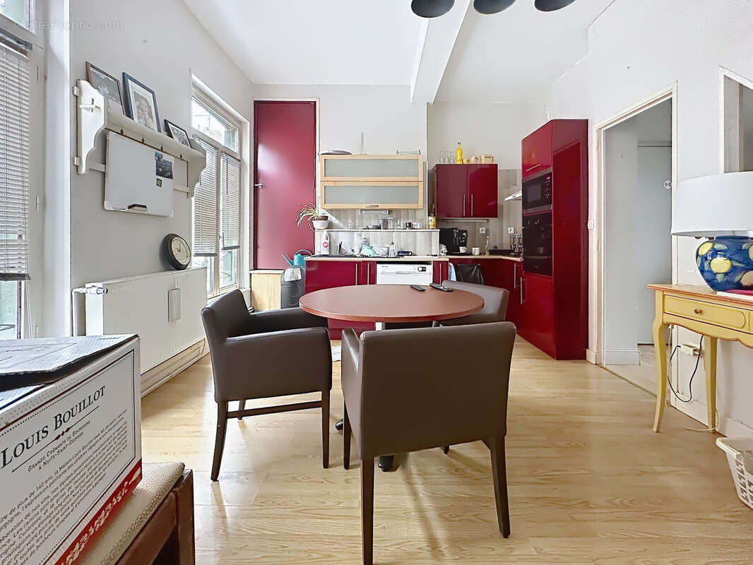 Hôtel particulier situé dans le centre d’Hesdin composé d’un ensemble immobilier d’environ 500 m2 habitable - photo 4