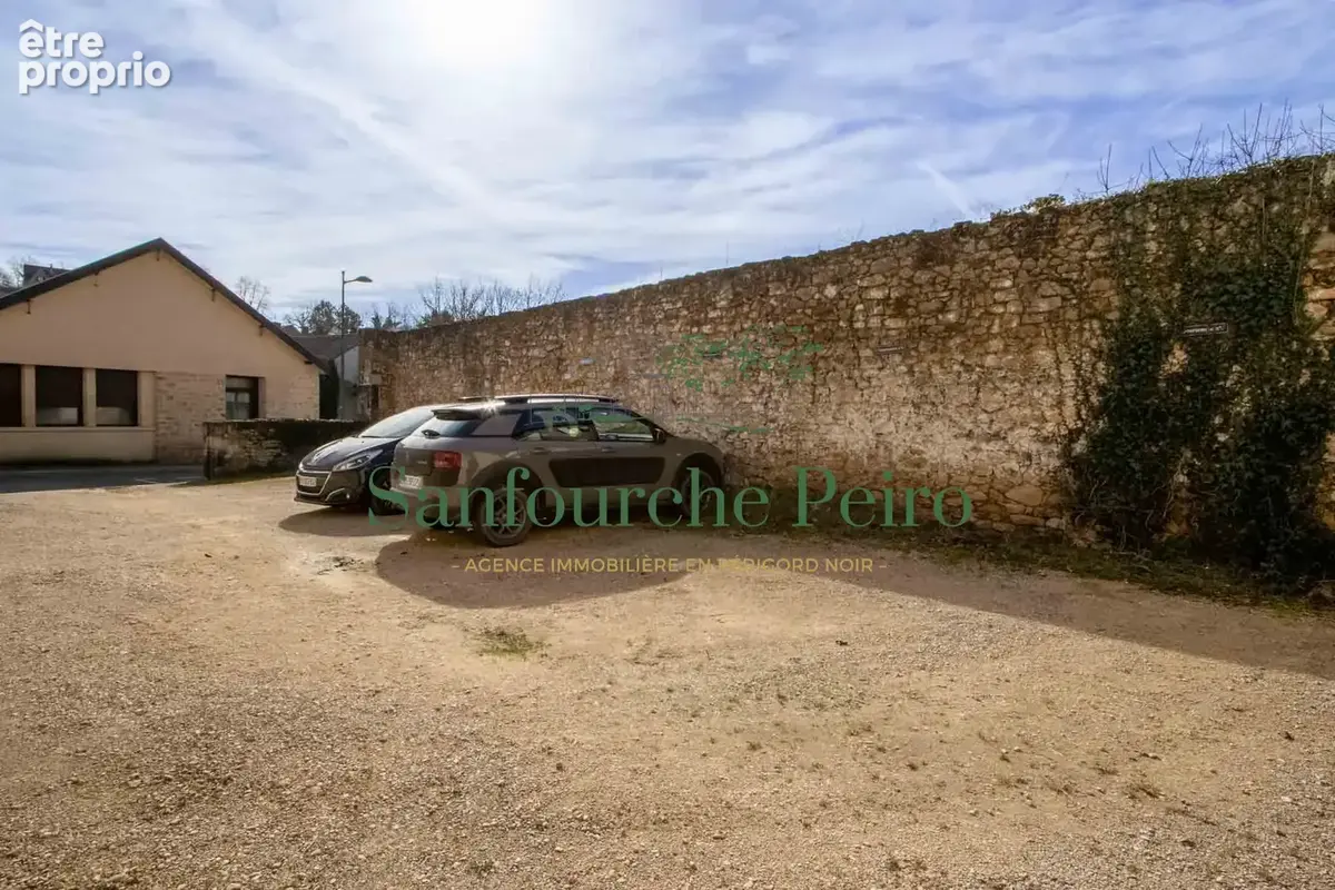 Au cœur du centre ville de Sarlat - Périgord Noir - photo 8