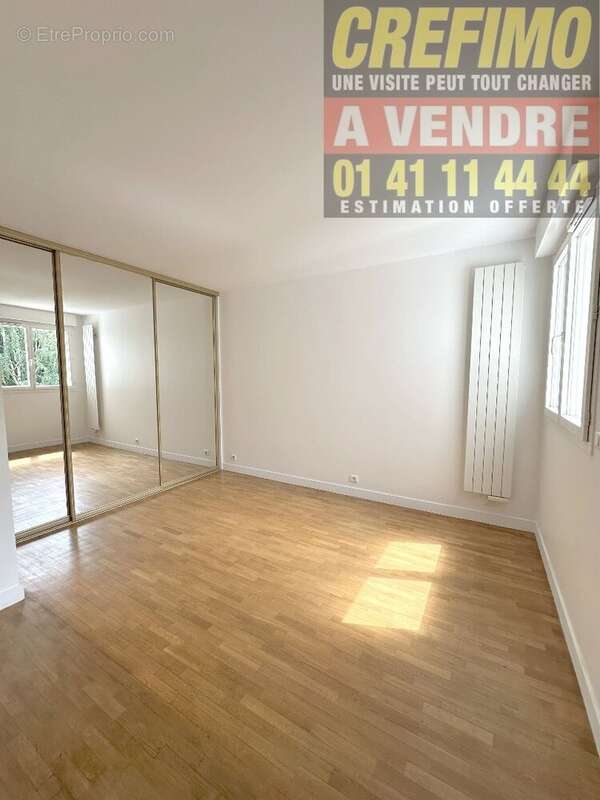Appartement à COURBEVOIE