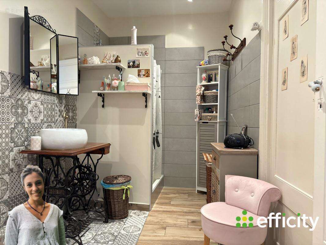 Appartement à SURY-LE-COMTAL