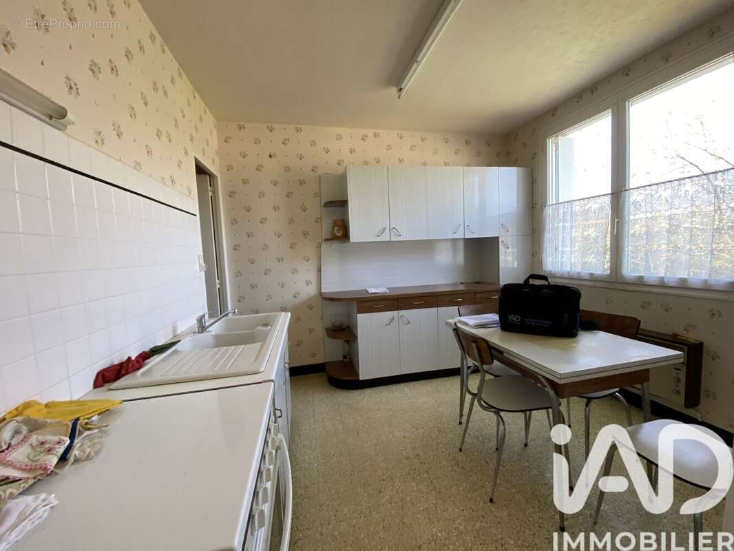 Photo 4