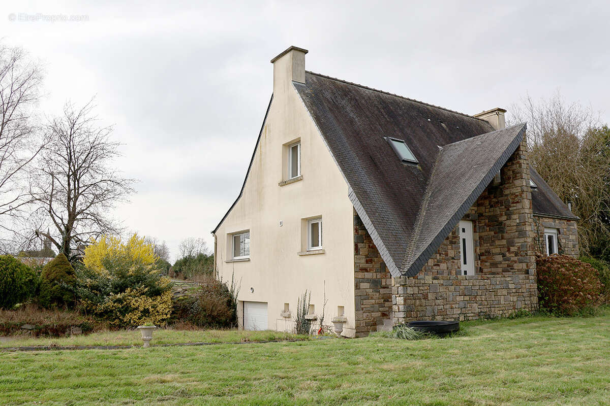 Maison à CRUGUEL