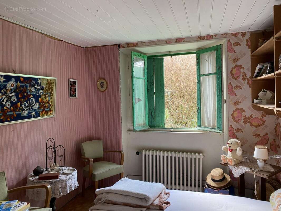 Maison à ROYERE-DE-VASSIVIERE