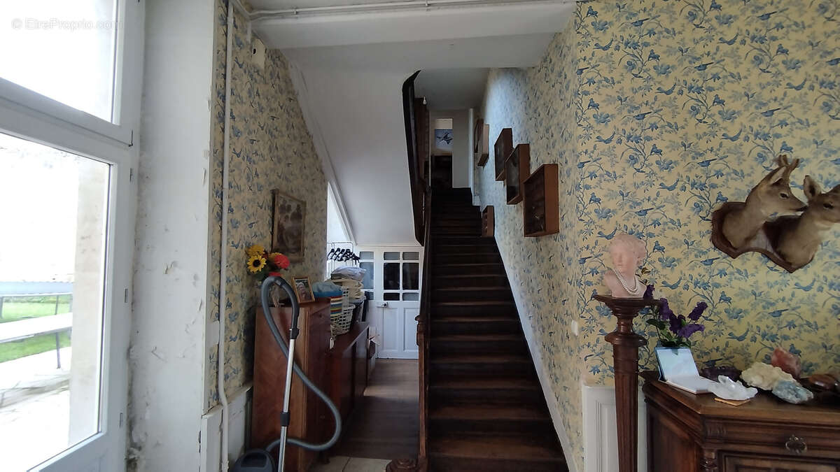 Maison à CEAUX-EN-COUHE