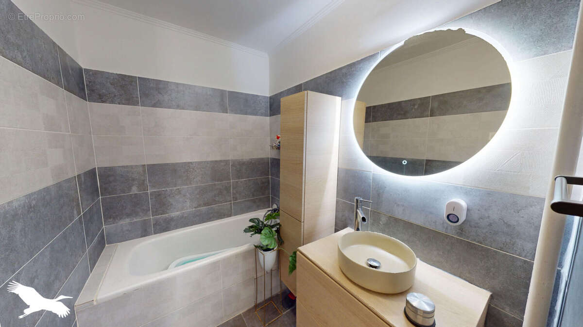 Appartement à MARSEILLE-10E
