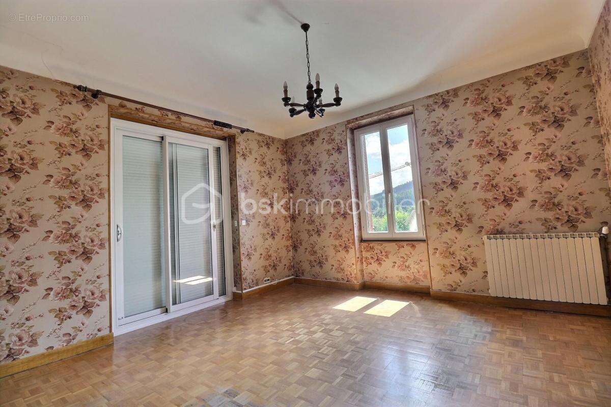 Maison 197m² Chabreloche 63250 - photo 5