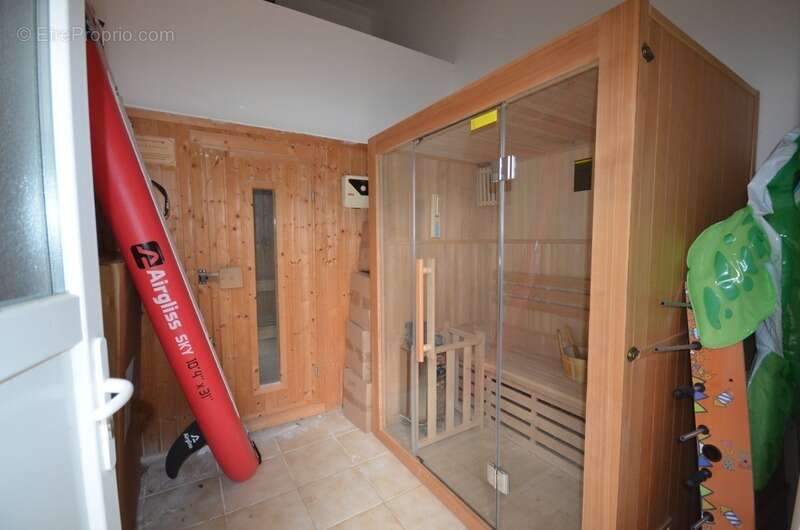 CHÂTEAU THIERRY (02) à vendre maison de 248 m² avec piscine et dépendances - photo 21