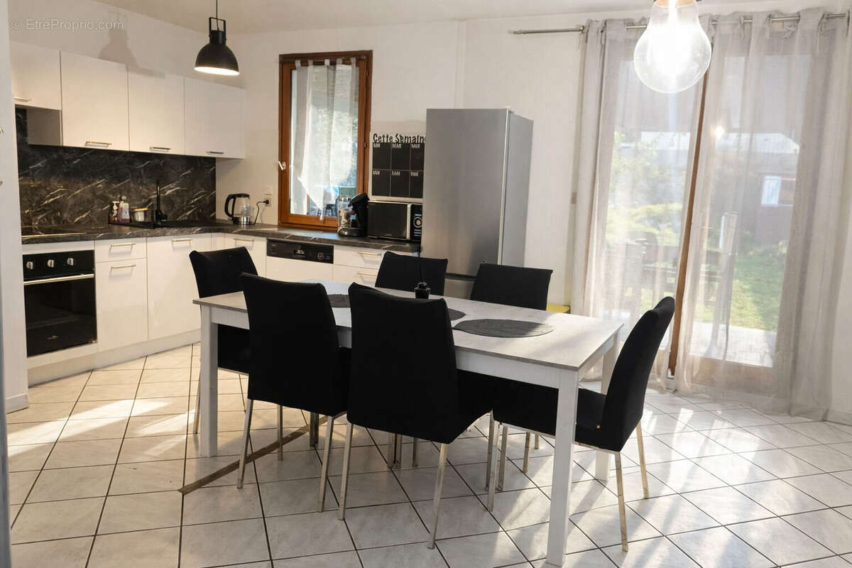 Photo 2 - Maison à SAINT-ETIENNE