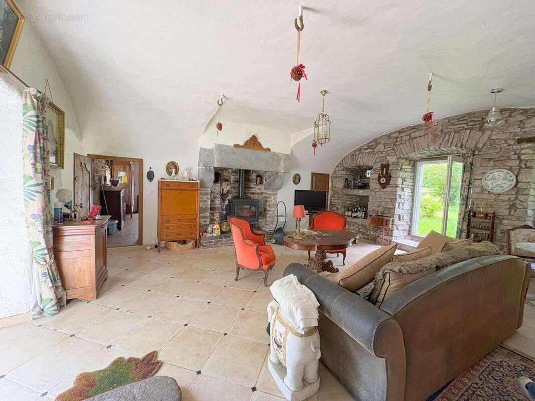 Autre à QUETTREVILLE-SUR-SIENNE