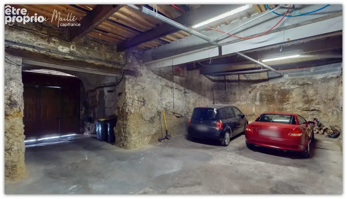Immeuble à vendre - 377m² de surface utile avec logement, garage et grenier aménageable - FONTES 34320 - photo 3