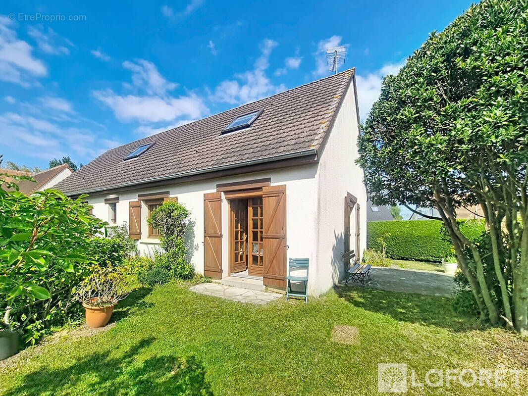 Maison à MERVILLE-FRANCEVILLE-PLAGE