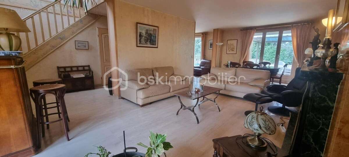 Maison à SAINT-GERMAIN-LES-CORBEIL