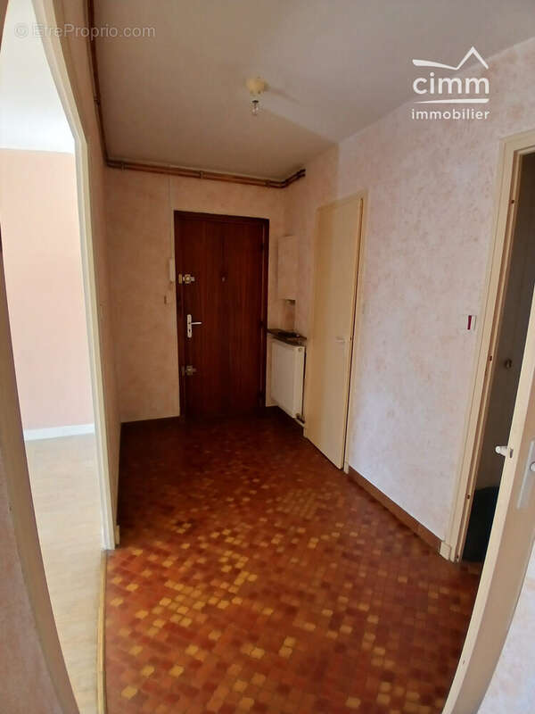 Hall d&#039;entrée - Appartement à VOIRON