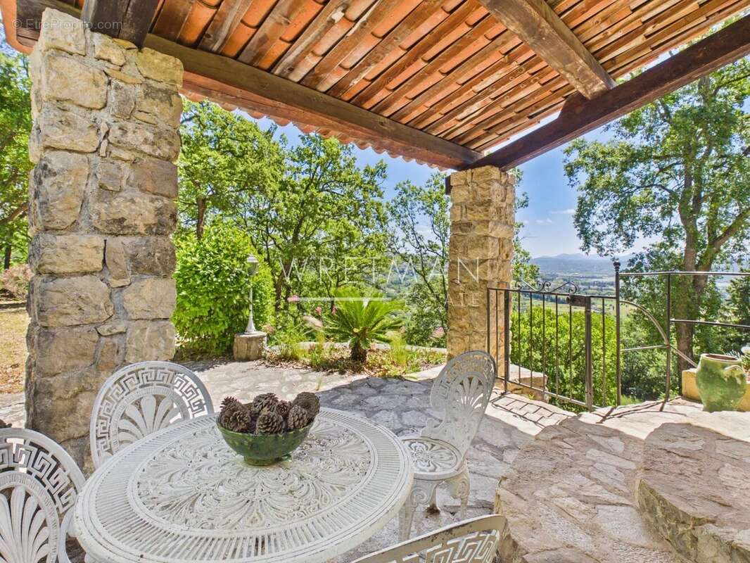 Maison à FAYENCE