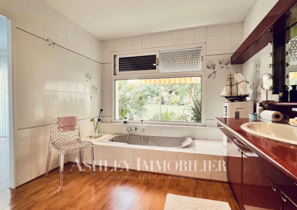 Maison à LA ROCHELLE