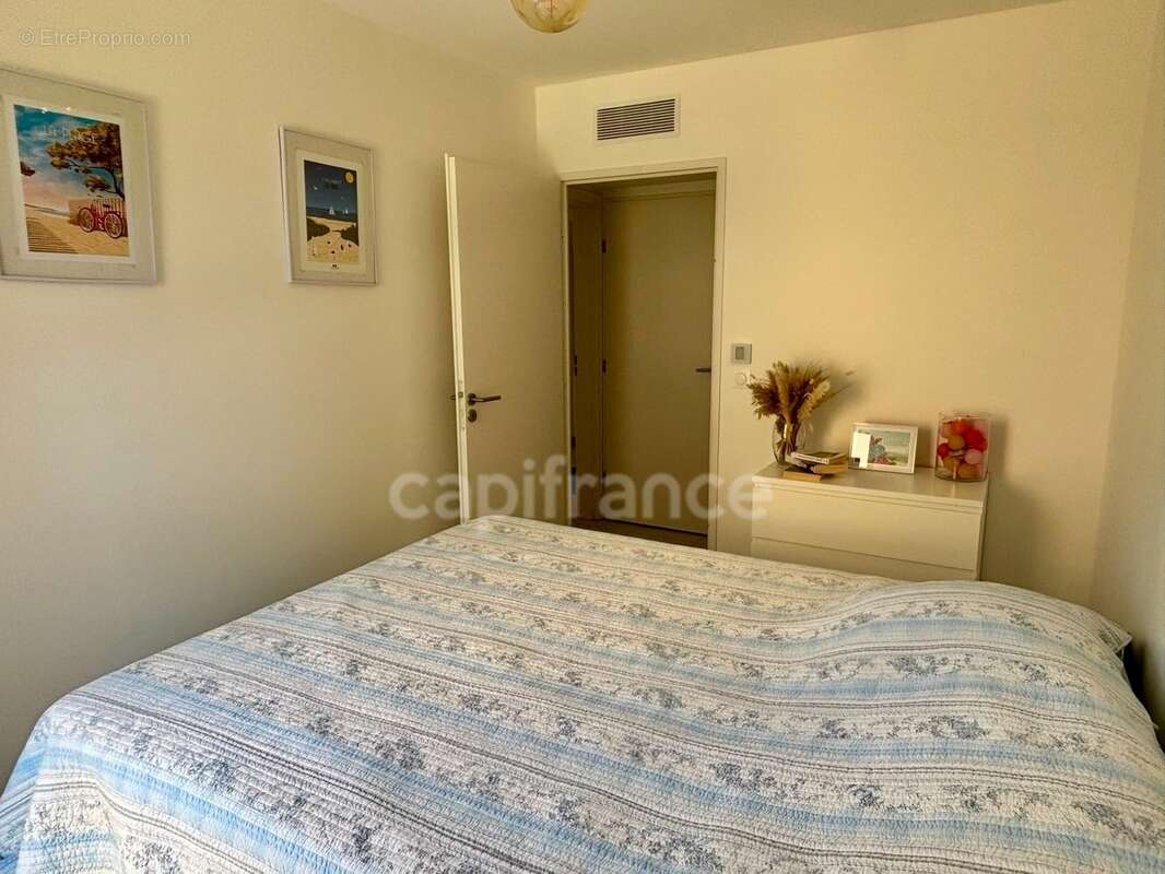 Appartement à vendre 4 pièces HYERES (83) - Plain pied - 2 parkings - 2 terrasses - photo 36