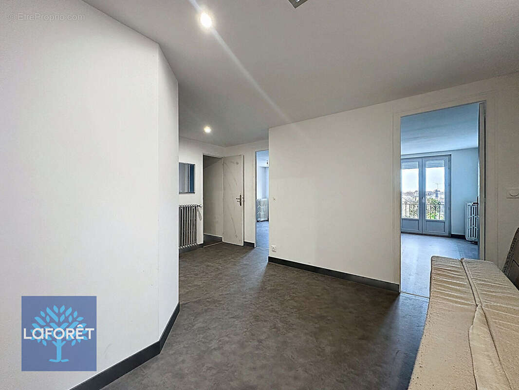 Maison à SAINT-AUBIN-DU-CORMIER