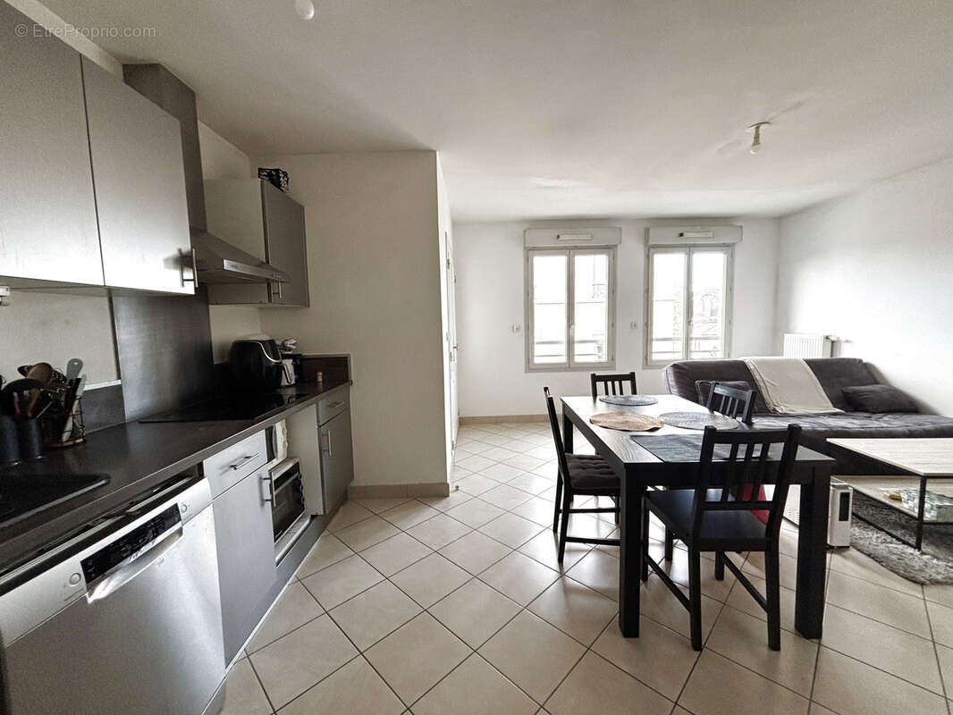 Appartement à OULLINS