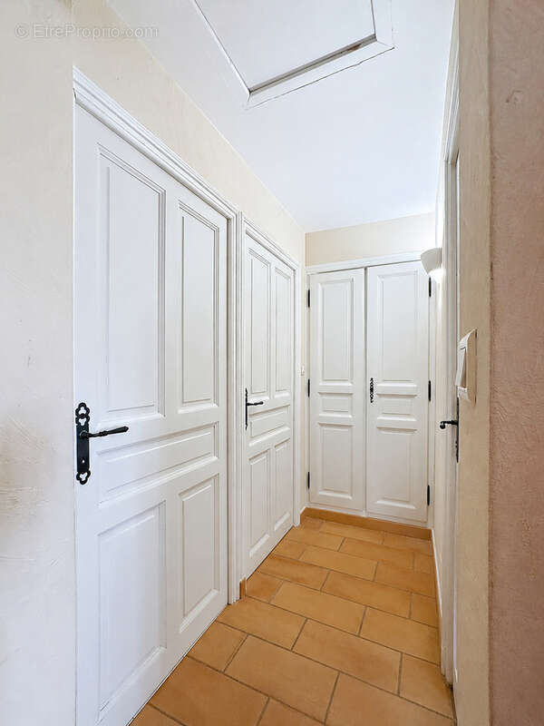 Maison à BOLLENE
