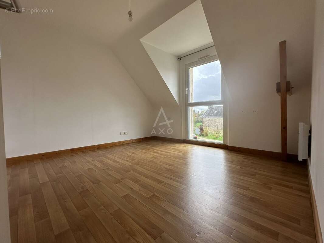 Maison à LOCOAL-MENDON