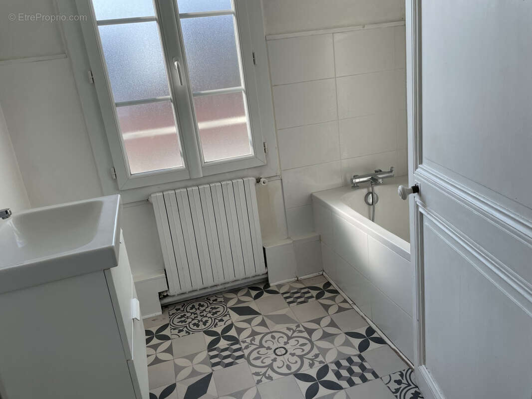 Maison à COGNAC