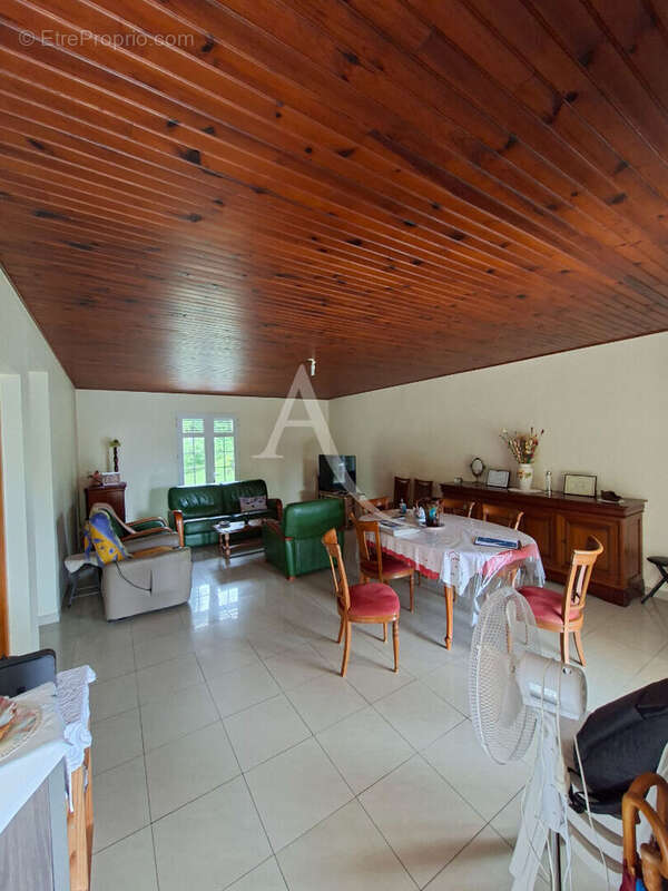 Maison à SCHOELCHER