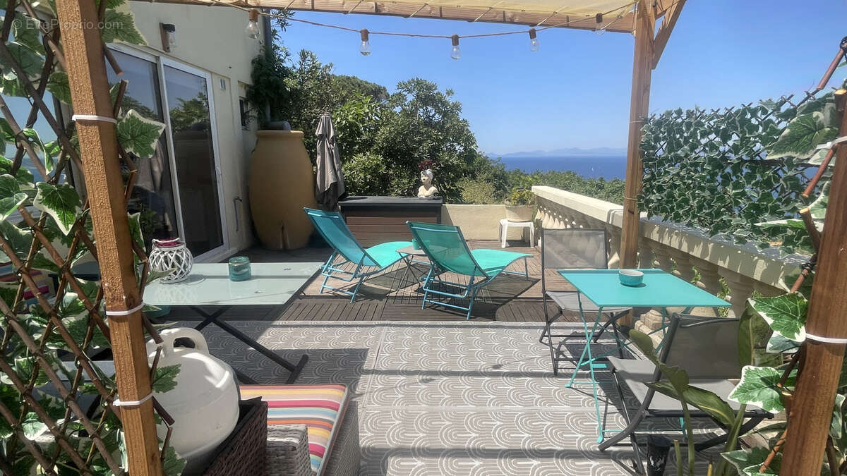 Appartement à HYERES