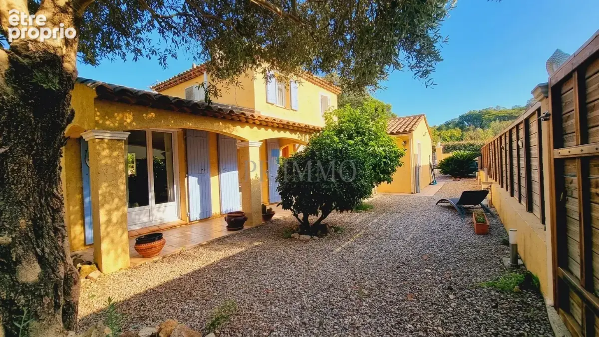 Photo Maison à Frejus au prix de 653 000€