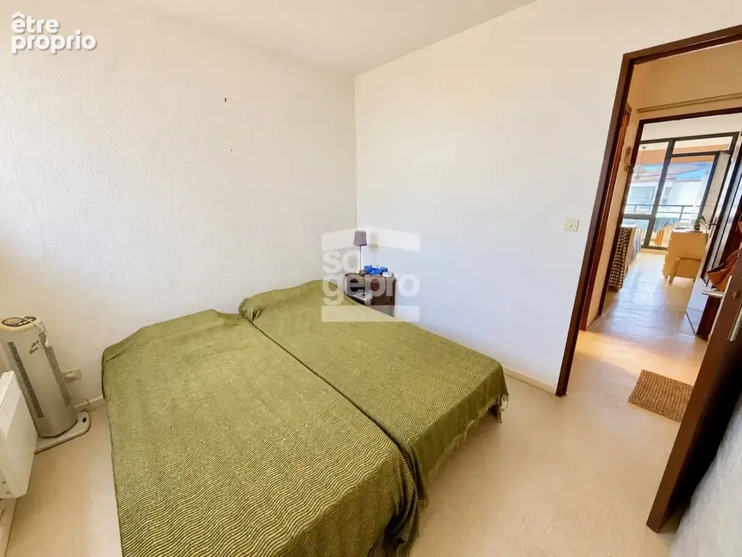 Réf : 2363 - Vente 2 Pièces au 1er étage, secteur Centre-Port au Cap d'Agde ! - photo 9