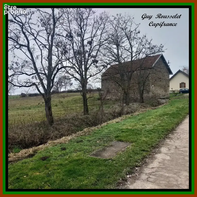 Propriete a vendre faite d'une maison, d'une grange, d'un grand terrain - photo 3