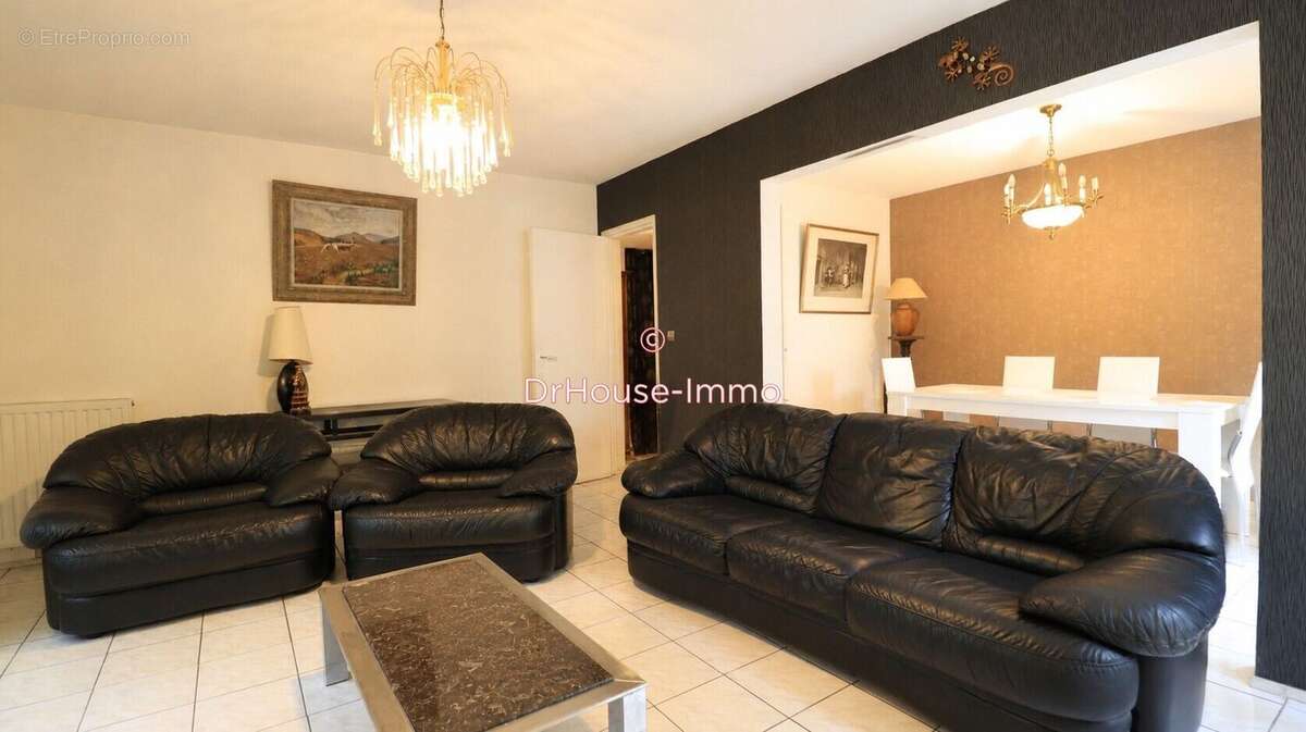 Appartement 84 m² à Lormont  - photo 2