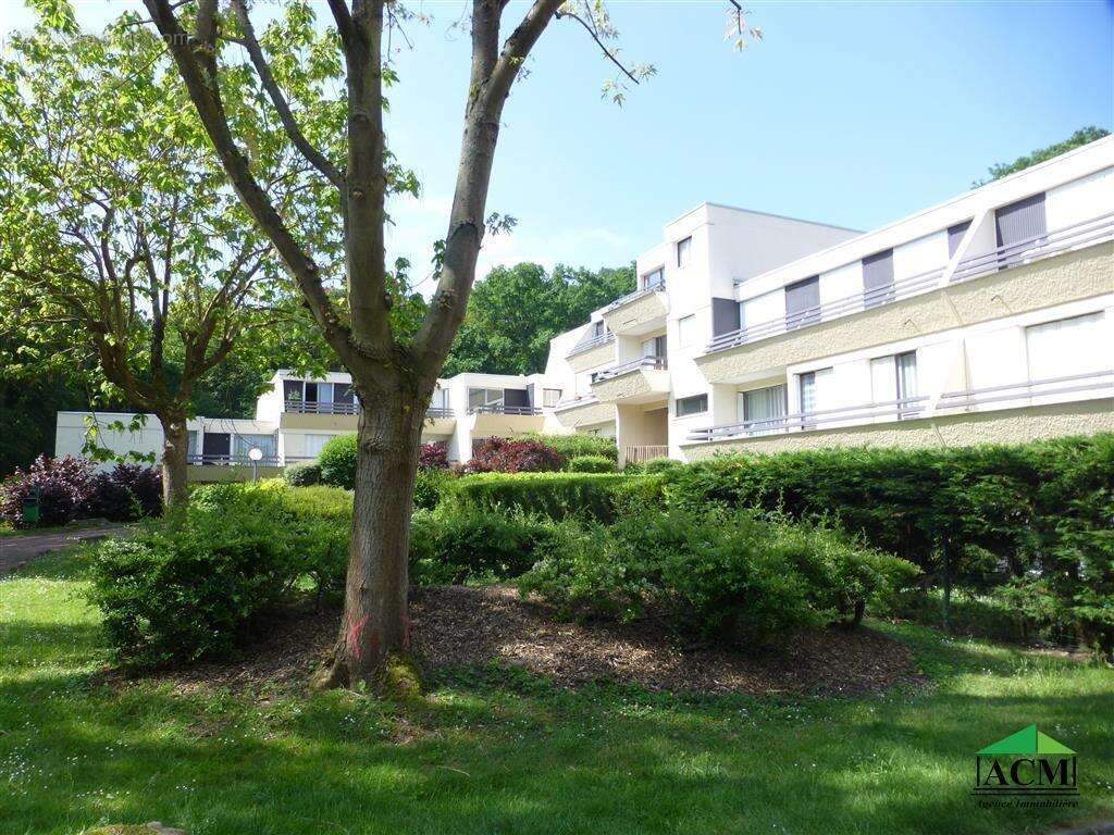 Appartement à MERY-SUR-OISE