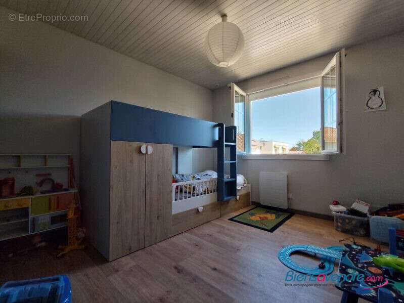 Maison à CHASSENEUIL-DU-POITOU