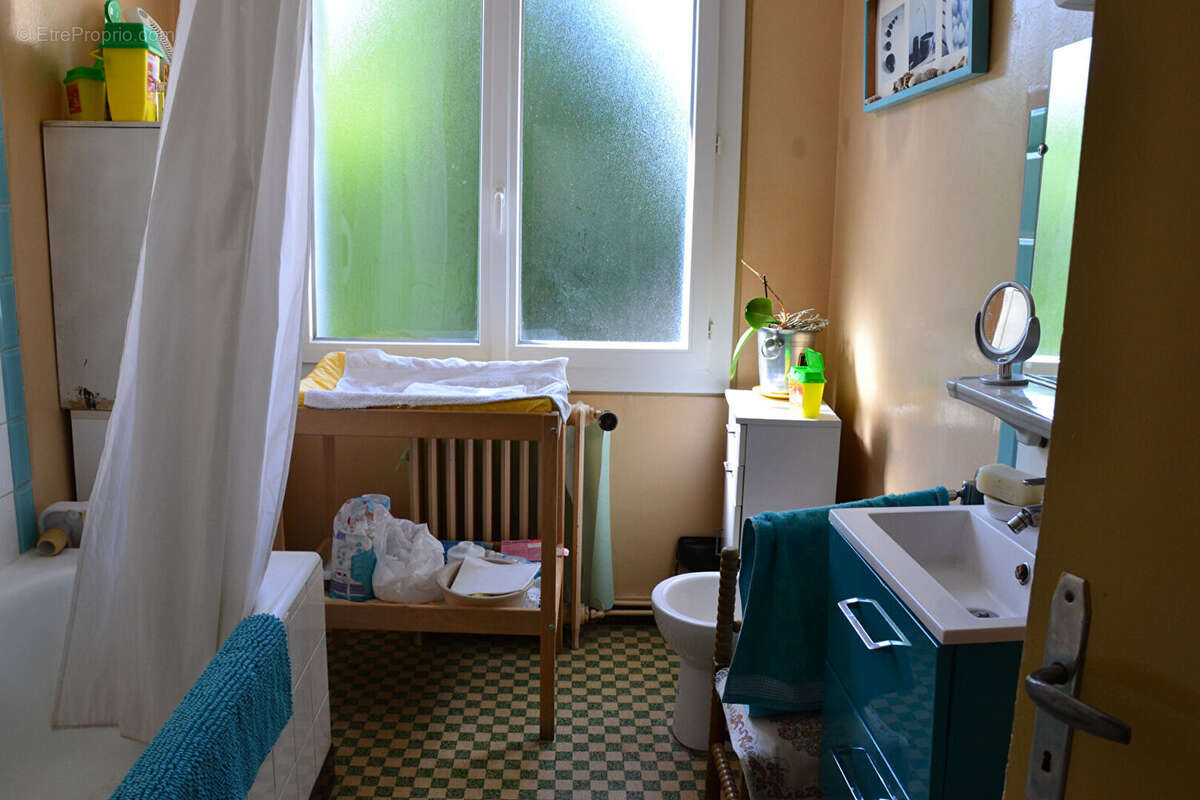 Courniou dans hameau maison  de 200m²  DPE  B avec 653 m² de terrain - photo 16