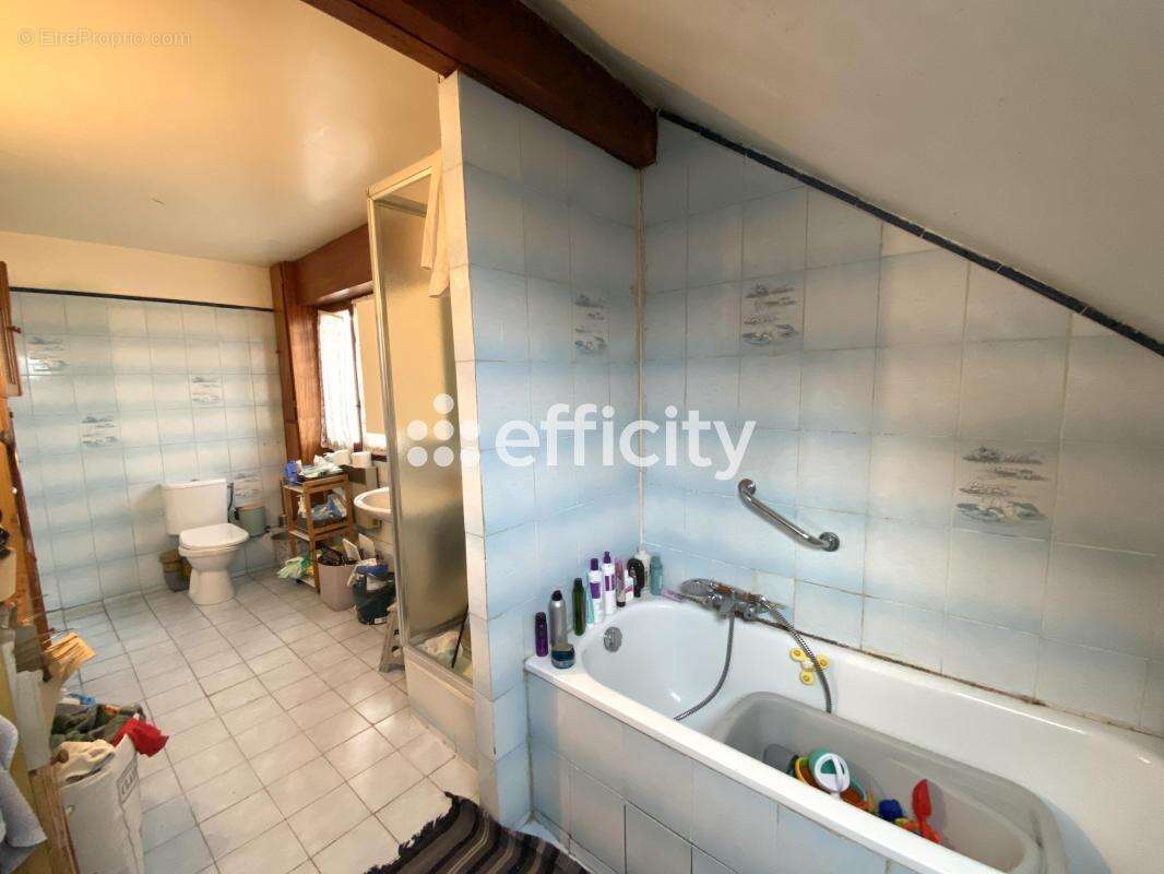 Maison à NEUILLY-PLAISANCE