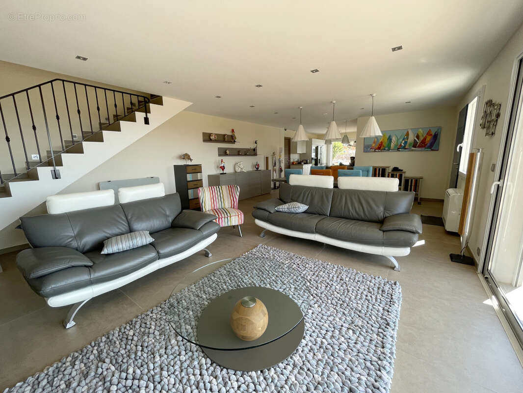 Maison à LA LONDE-LES-MAURES